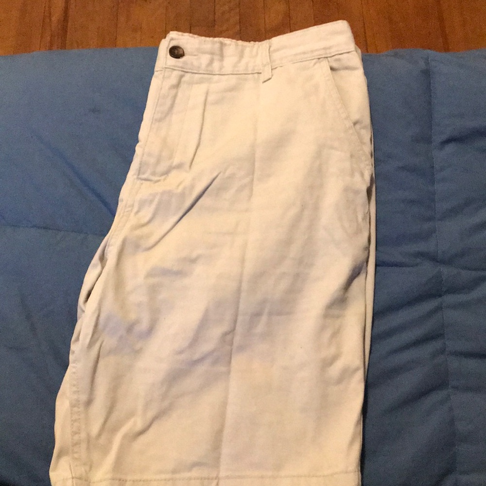 Shorts - Picture 3 of 4